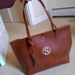 Beautifully-crafted Leather Bag from Etsy